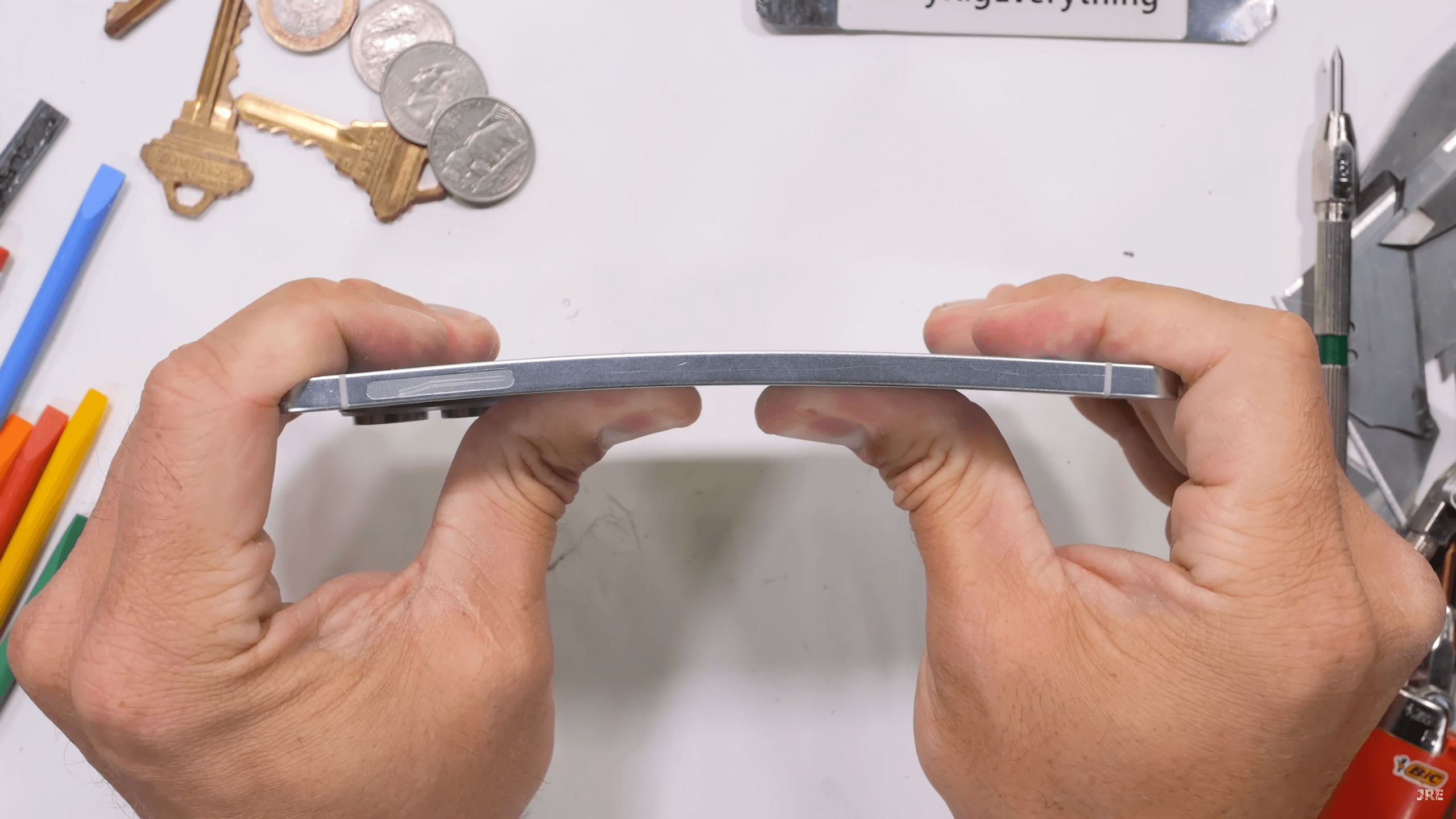 Samsung Galaxy S25 Edge durability test ends in a surprising result