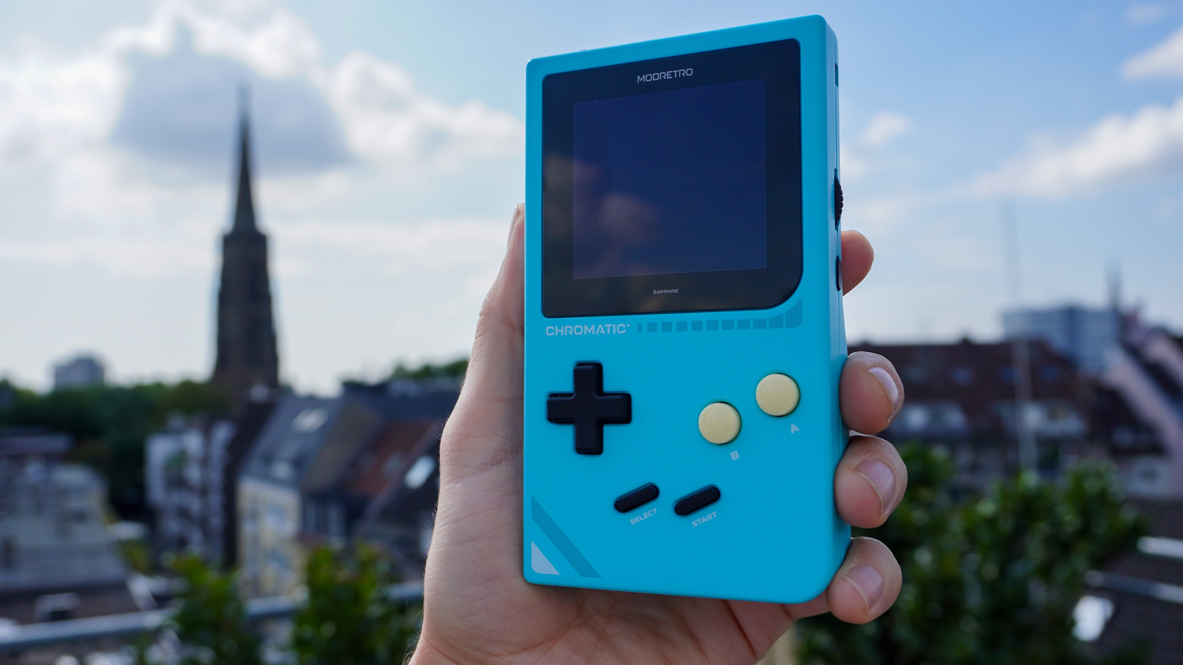 I replaced my Steam Deck with a modern Game Boy, and it's the perfect love letter to my inner '90s kid
