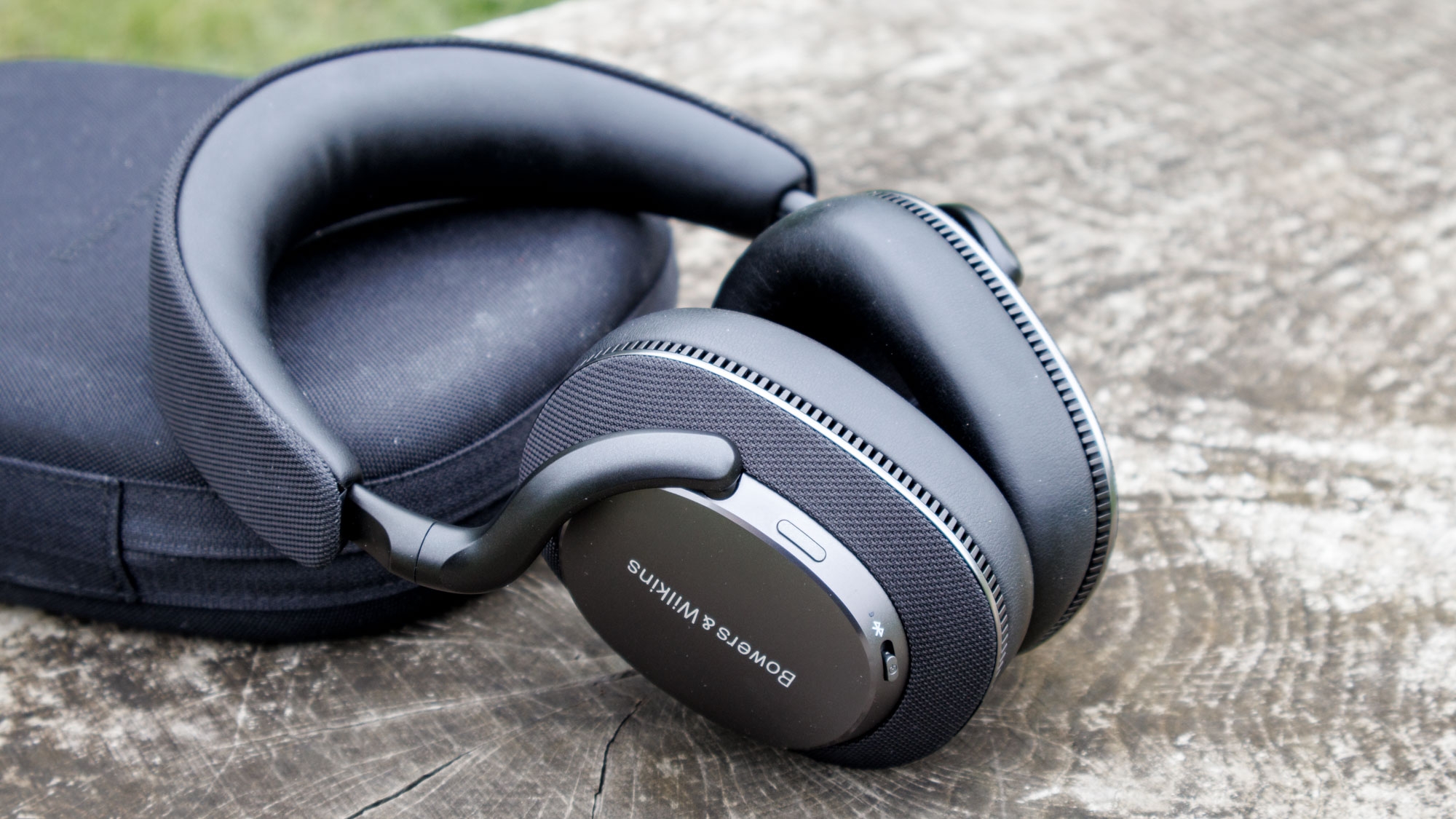 Forget Sony WH100XM6 — these excellent over-ear headphones are now available to pre-order in the US