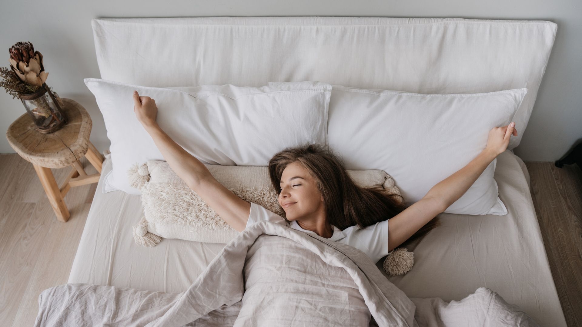 Does acupressure help you sleep better? I asked two experts — this is what they said