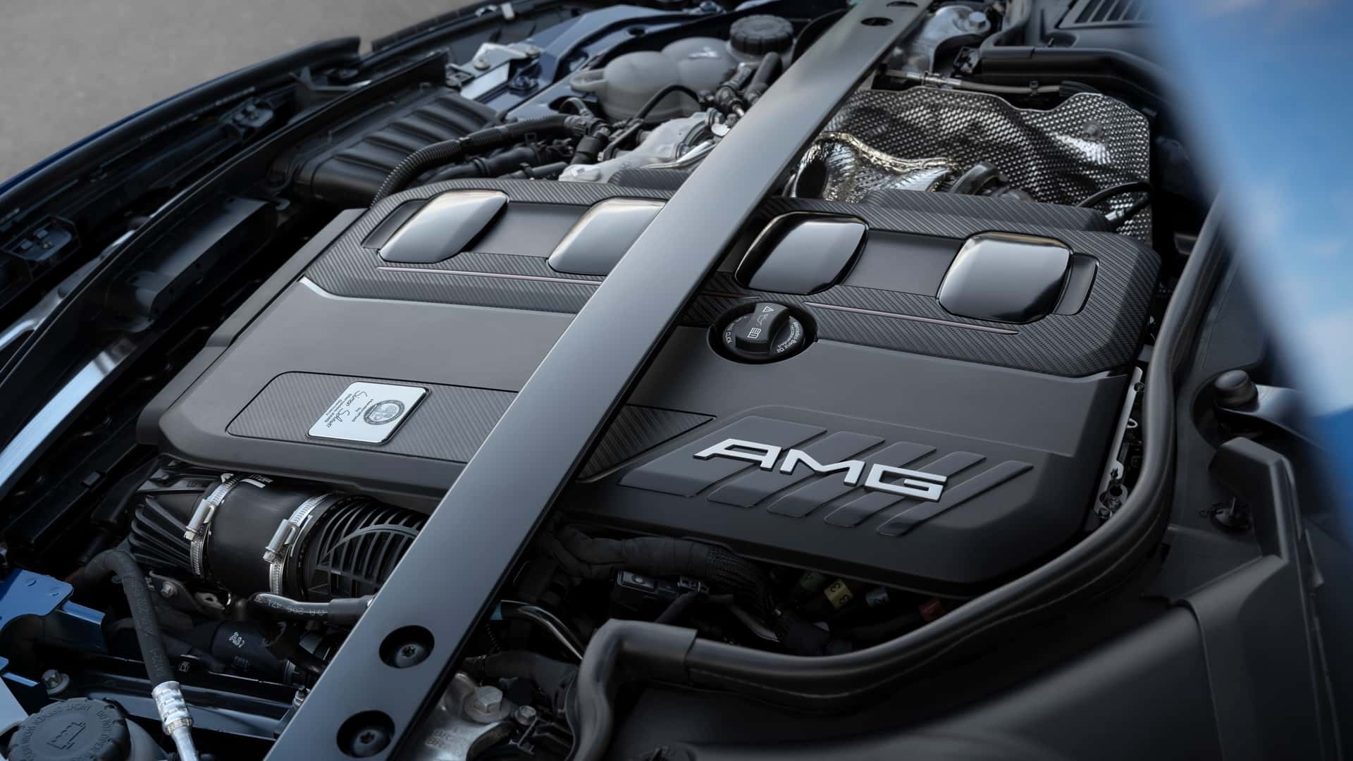 Mercedes Makes 'Course Correction' to Extend Combustion Engine Life