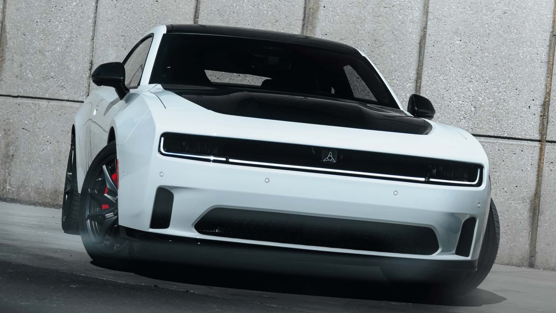 You'll Have To Wait Longer for the Dodge Charger Sixpack