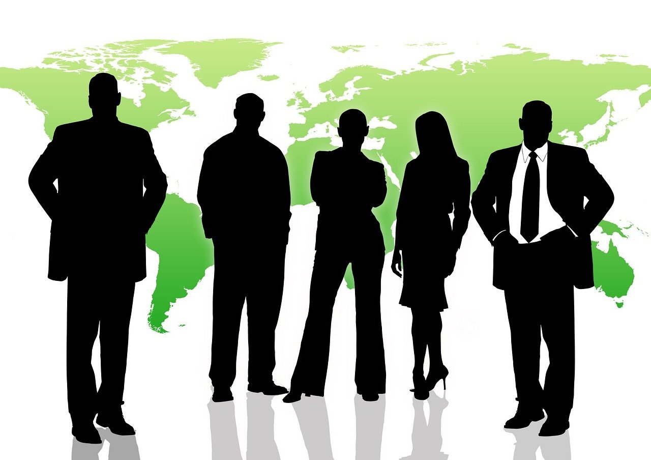 10 Risks to Assess When Choosing a Work Visa for International Staff