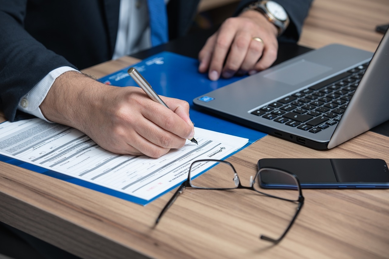 Solicitors Cardiff: How to Find the Right Legal Support for You