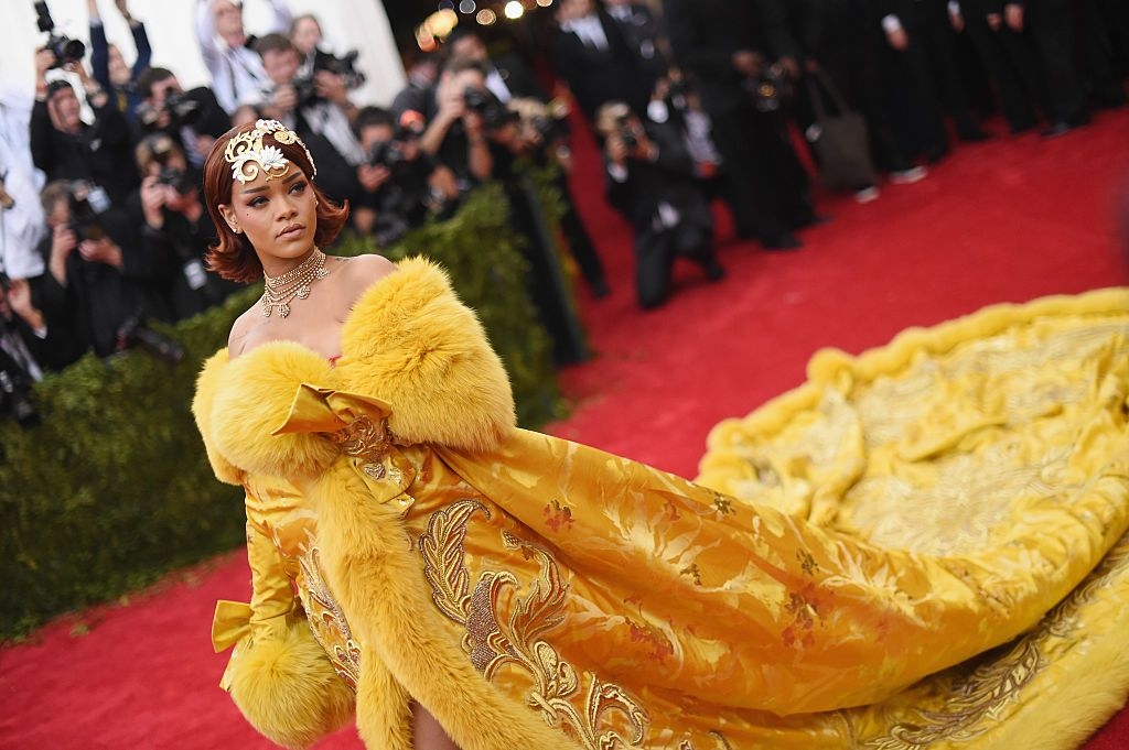 8 Met Gala hair and makeup looks that truly belong in a museum