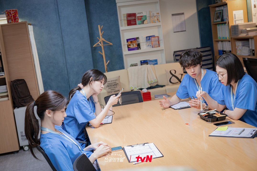 Scrubbing in: ‘Hospital Playlist' fan favourites return for cameos in K-drama spinoff ‘Resident Playbook'