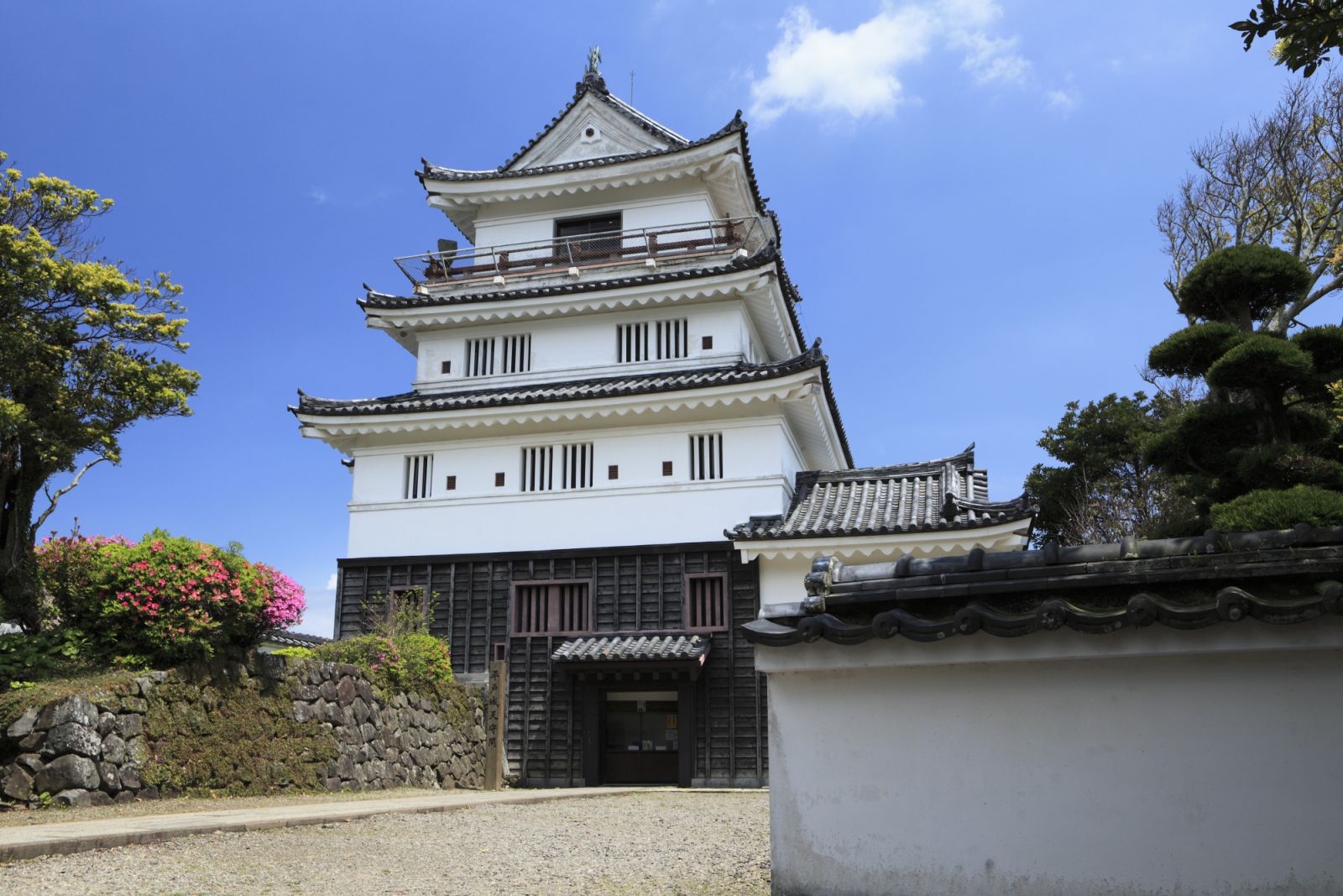 Live like royalty: 7 castle stays where history becomes your home