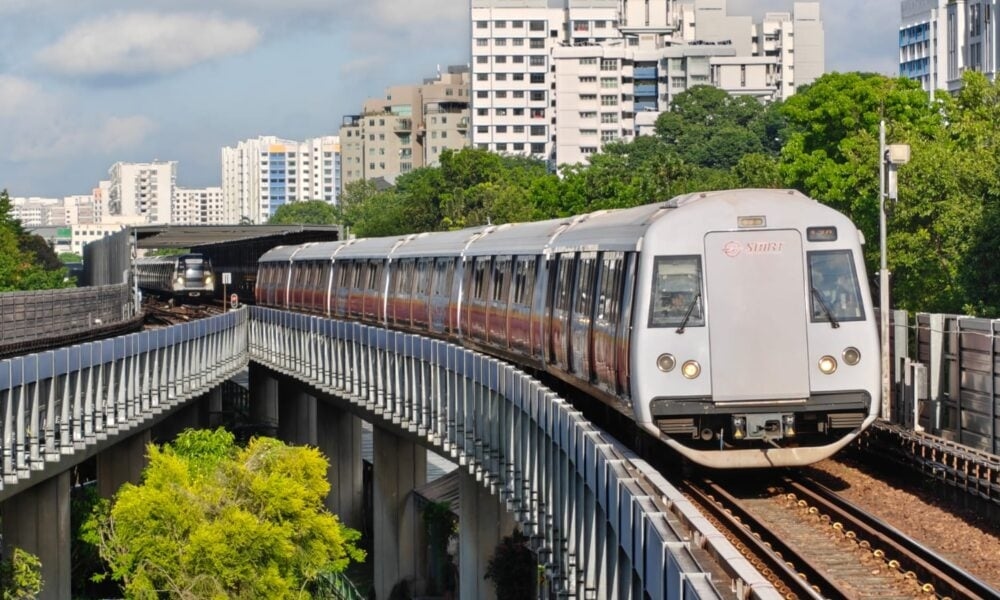 Jurong East track fault pushes East-West Line commuters to waits of 30–40 minutes, riders report