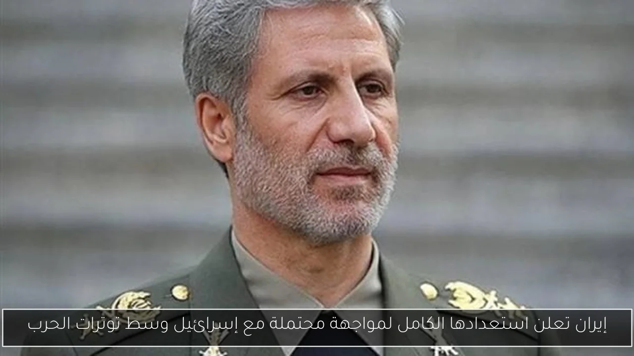 المنيا تتجمع أمام لجان انتخابات مجلس الشيوخ على أنغام المزمار البلدي