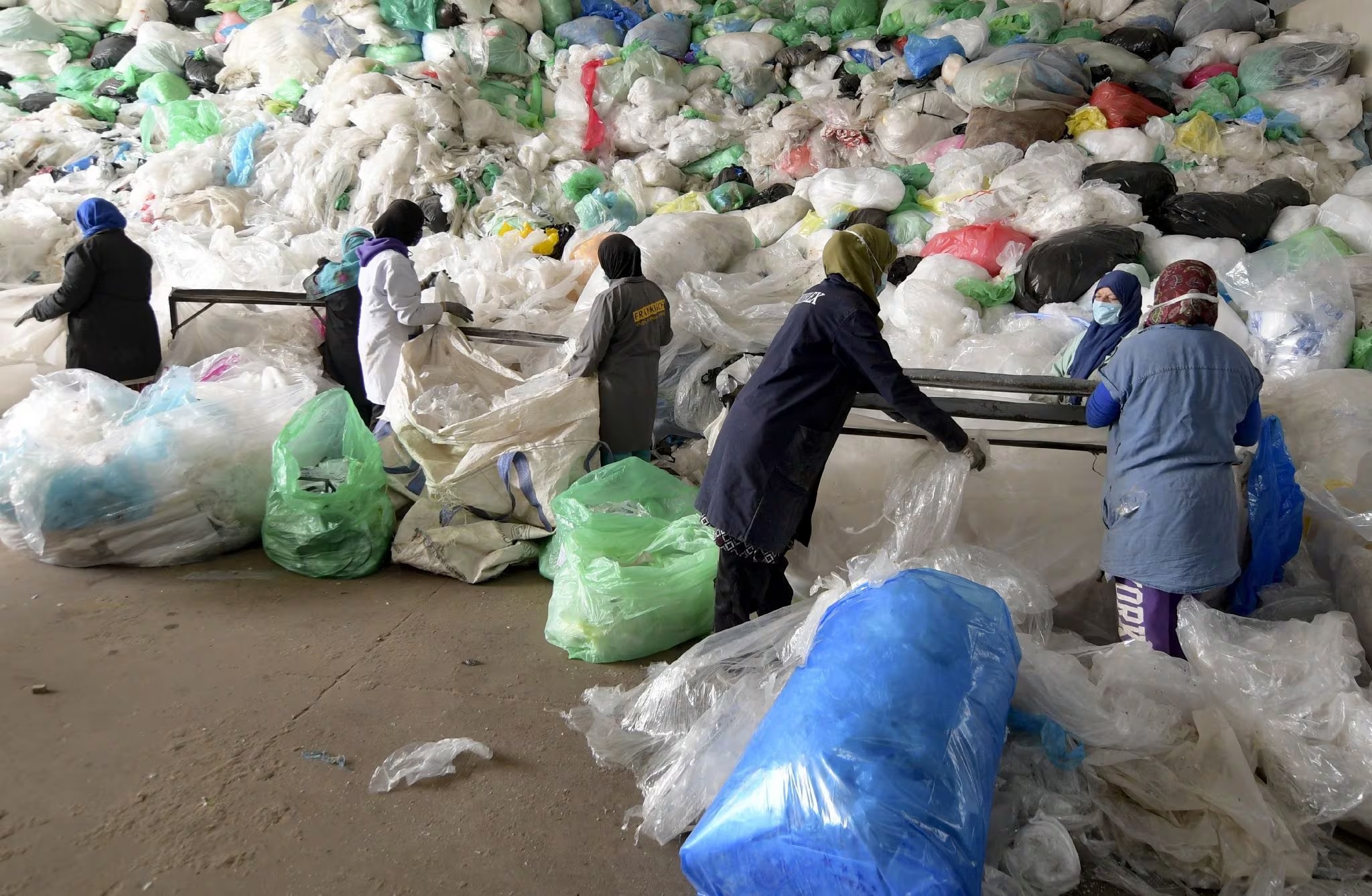 What strategy for waste reduction and valorization?