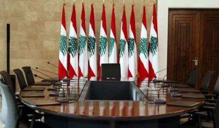 أنطوان منسى طالب القوى السياسية بتسهيل مهمة سلام في تأليف الحكومة
