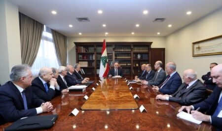 رئيس الجمهورية تسلم اوراق اعتماد 8 سفراء جدد