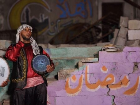 بالصور: بي بي سي ترصد أجواء أول يوم من رمضان في غزة