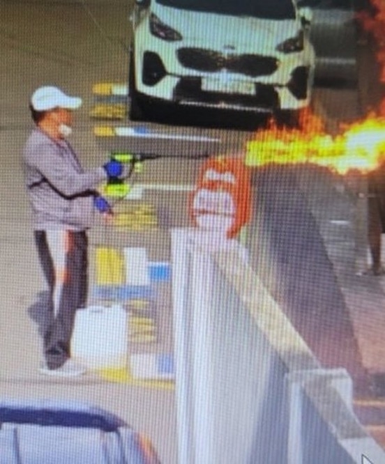 VIDEO UPDATE: At least 3 dead, 11 injured after man set fire to apartment building with flamethrower in Seoul, South Korea