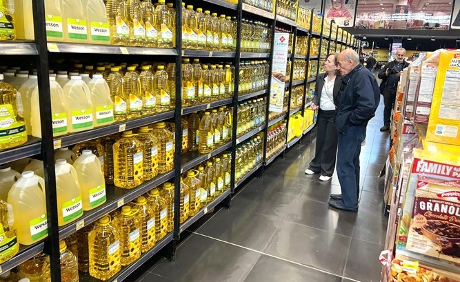 ارتفاع اليورو مقابل الدولار.. لبنان لن ينجو والتأثير الفعلي في السوق سيكون بعد شهرين