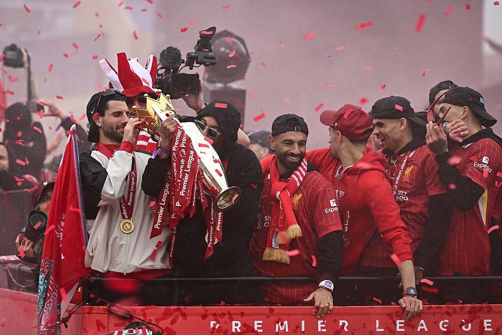 أي قصص نجاح صنعت فوز ليفربول ببطولة الدوري الانجليزي؟