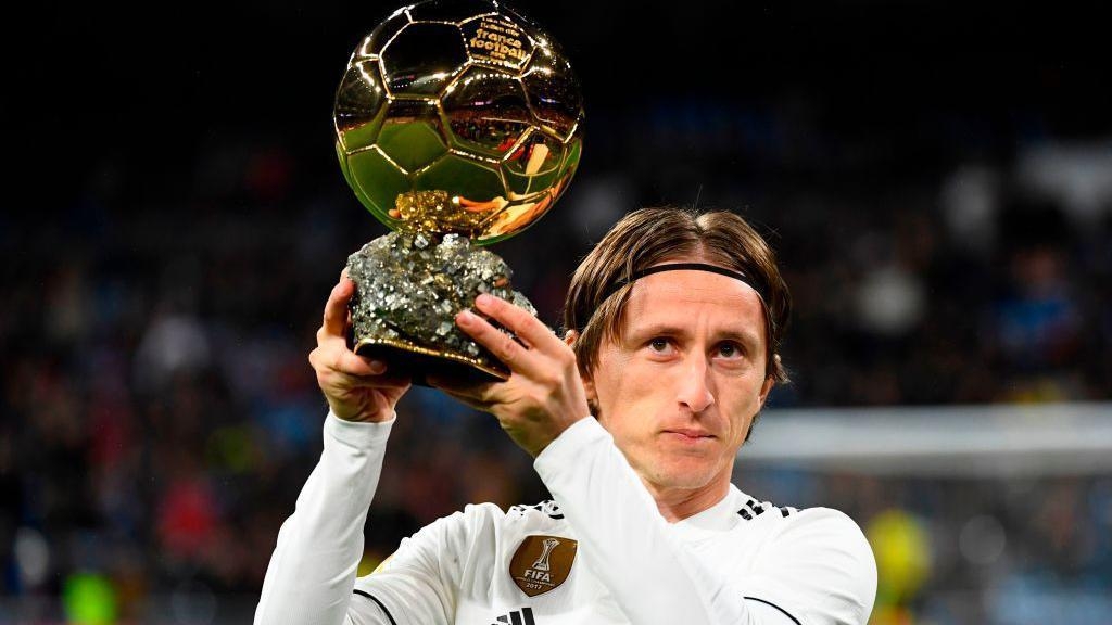 لوكا مودريتش: من 'أسوأ صفقة لريال مدريد' إلى 'أسطورة النادي'