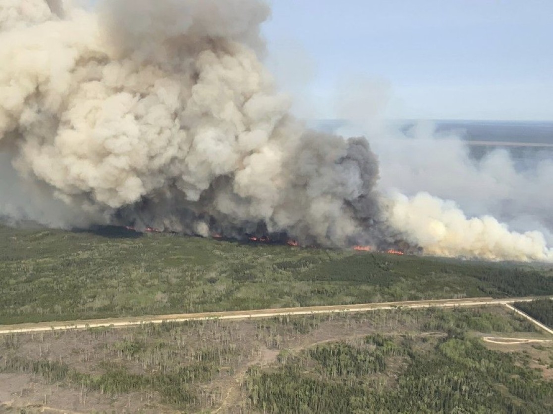 Manitoba Urges Tourists to Reconsider Visits as Wildfire Evacuations Surge to 21,000