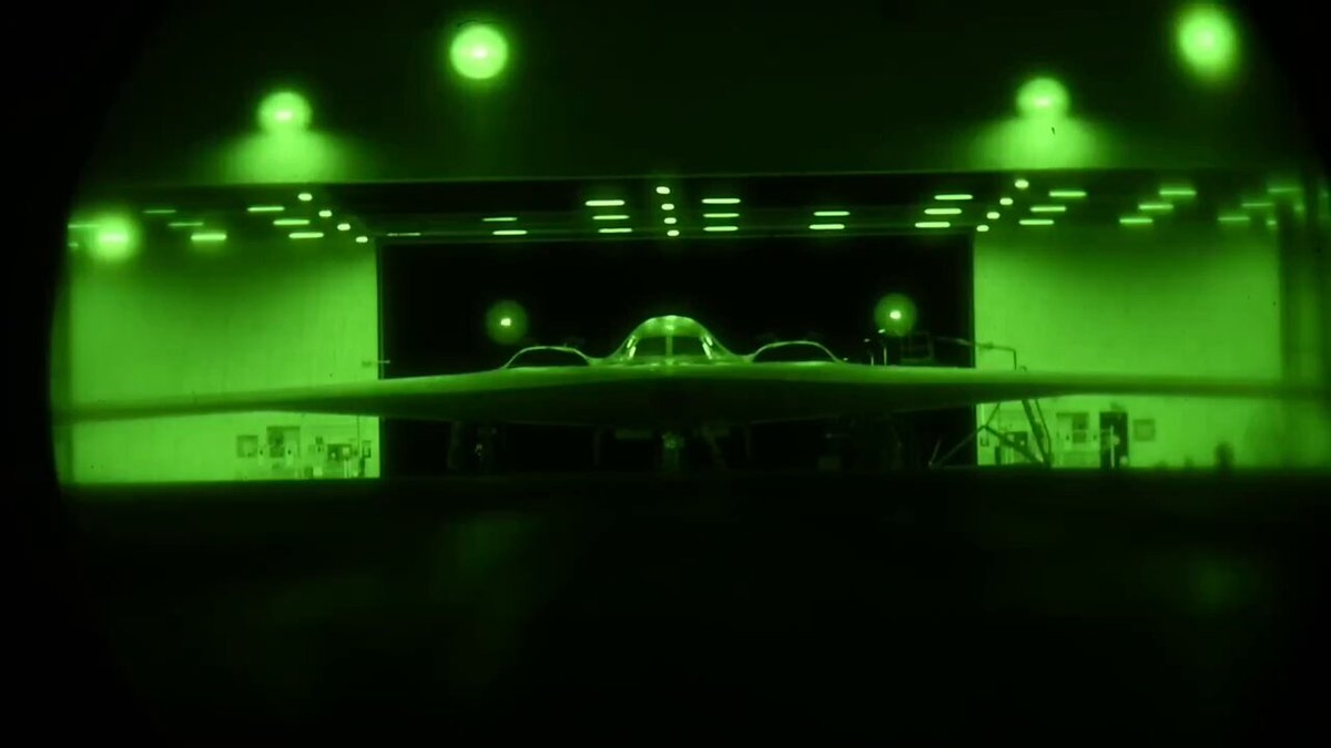 فيديو ينشر لأول مرة لإقلاع وعودة قاذفات B-2 من غارات على منشآت نووية إيرانية