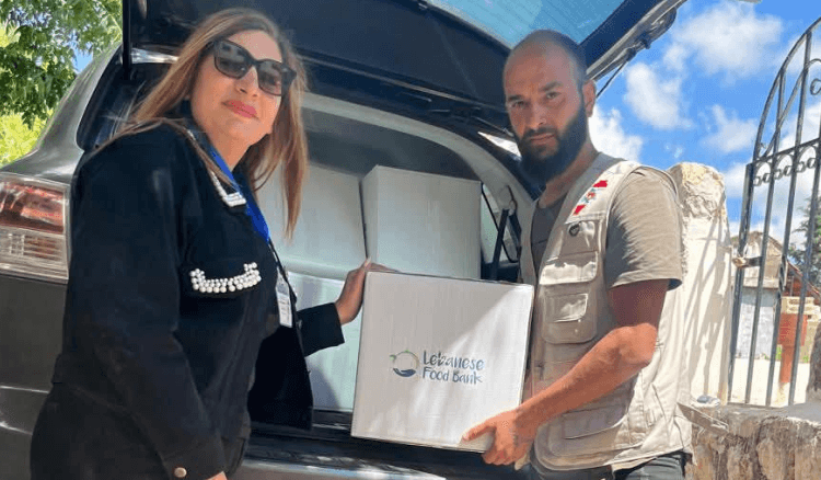 في عيد الأضحى.. 'بنك الغذاء اللبناني' يوزّع حصصًا غذائية في بلدة الريحان بالتعاون مع جمعية AIME LIBAN