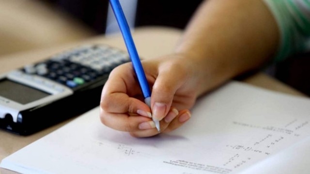اجتماعات تحضيرية للامتحانات الرسمية: اهتمام بالمرشحين وذوي الاحتياجات وتأمين الحراسة واللوجستيات