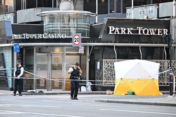 Man Fatally Stabbed Outside Luxury Hotel in London's Knightsbridge District