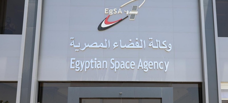 الرئيس التنفيذى لوكالة الفضاء المصرية: نعمل على اعتماد مركز تجميع الأقمار الصناعية دوليًا
