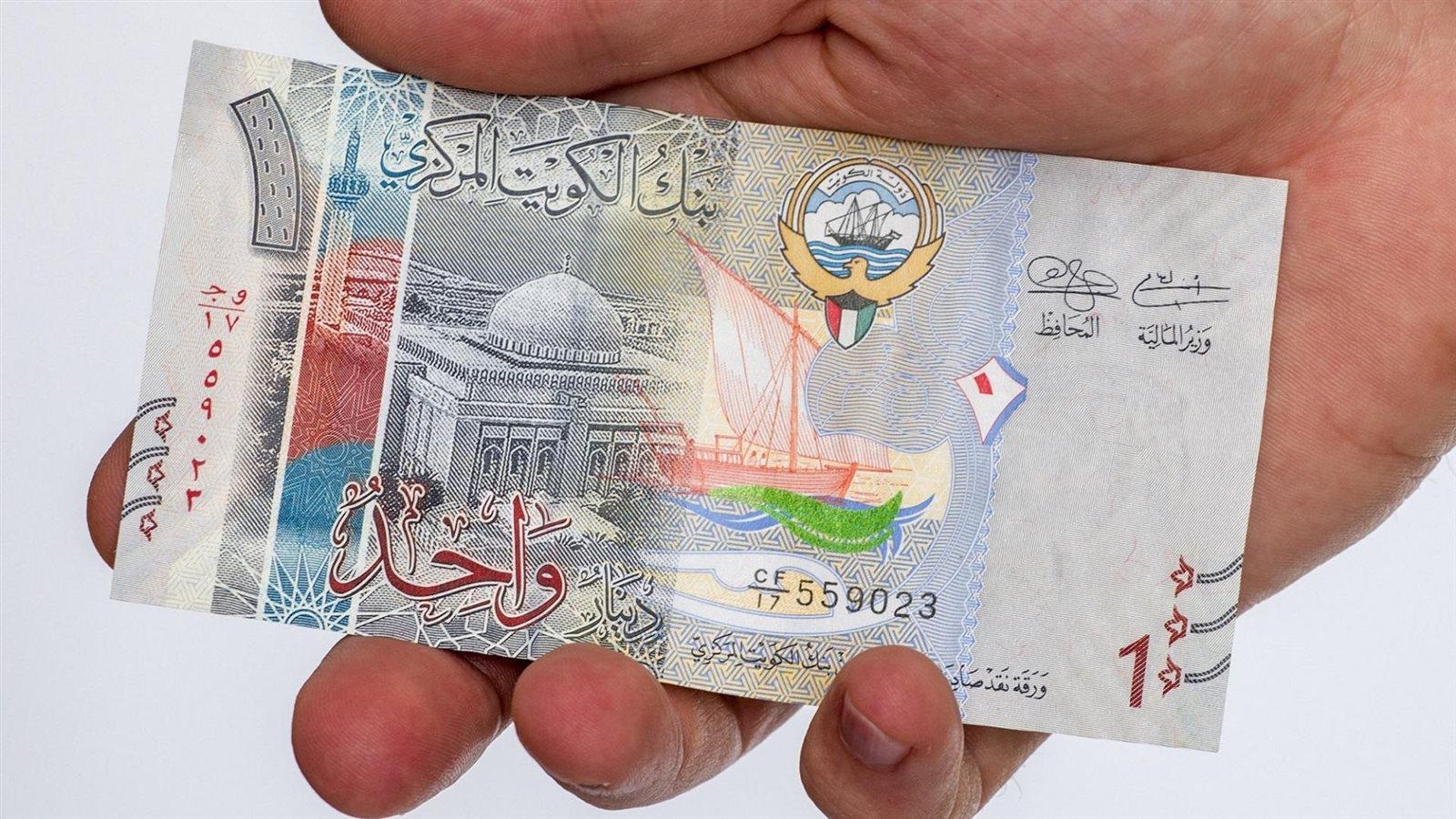 سعر الدينار الكويتي اليوم الأحد 25-5-2025 أمام الجنيه في ختام التعاملات