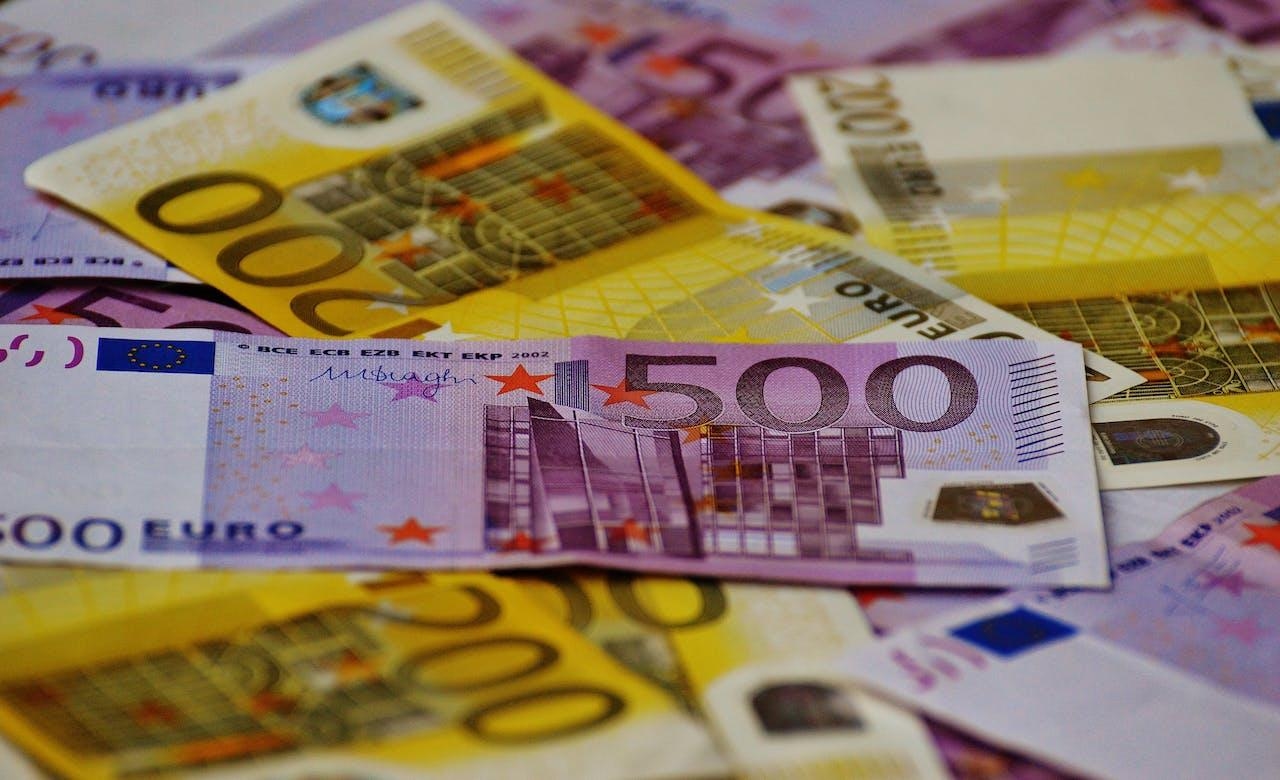 سعر اليورو اليوم الأحد 29-6-2025 أمام الجنيه في عدد من البنوك