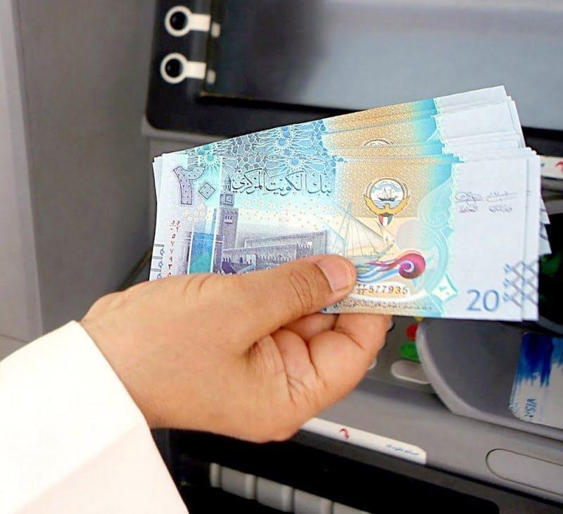 سعر الدينار الكويتي أمام الجنيه اليوم السبت 7-6-2025