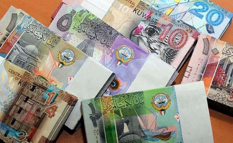 سعر الدينار الكويتى أمام الجنيه اليوم الخميس 22-5-2025 في بعض البنوك