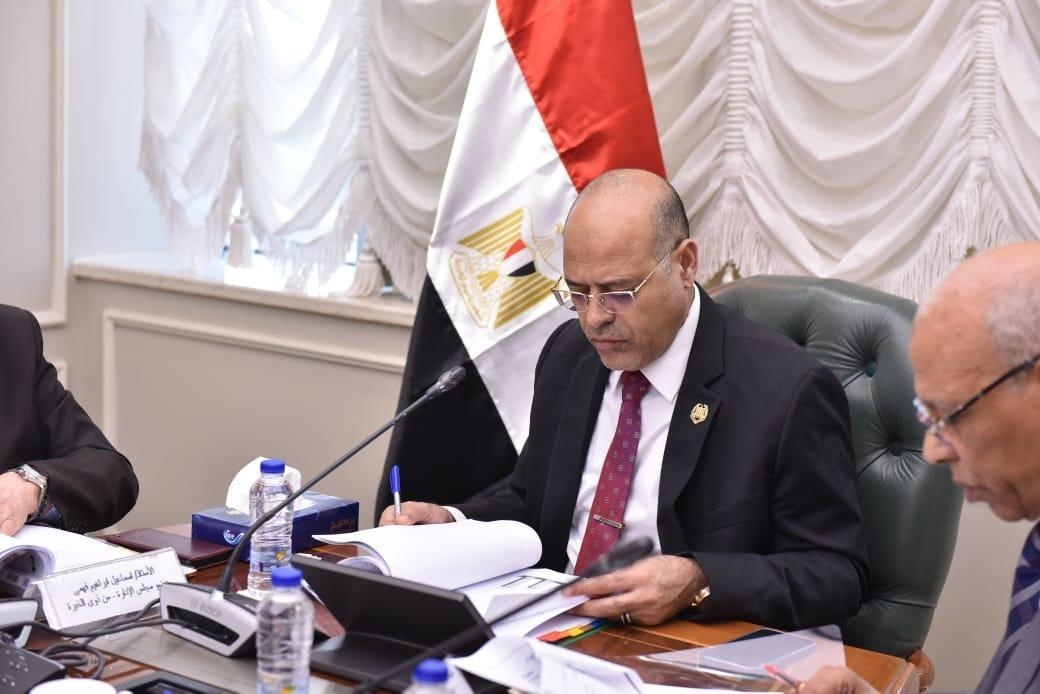 4 وفيات و3 مفقودين.. وزير العمل: الحكومة تحركت فورًا لإنقاذ مصابي حادث غرق الحفار في البحر الأحمر