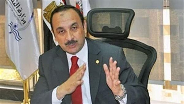 وزير قطاع الأعمال يبحث إمكانية استغلال مبني "قصر القطن" بالإسكندرية لإقامة مشروع سياحي