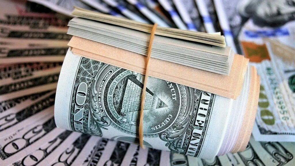 سعر الدولار اليوم الأحد 4-5-2025 في عدد من البنوك