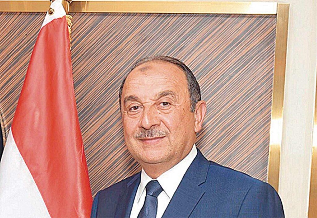 وزير قطاع الأعمال يتابع موقف مشروع المحطة الشمسية لتغذية مجمع الألومنيوم باستثمارات 650 مليون دولار