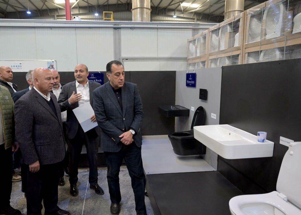 باستثمارات 19.5 مليون دولار.. رئيس الوزراء يفتتح مصنع «أزورا إيجيبت» لتصنيع الأدوات الصحية بالسخنة