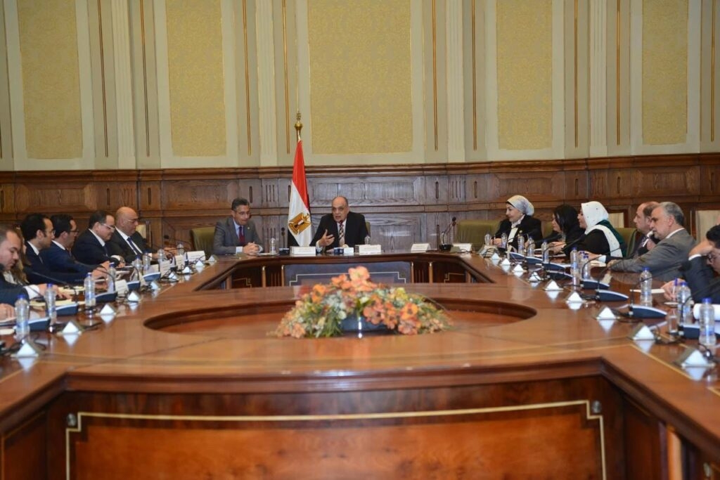 توفير المزيد من فرص العمل.. جهاز تنمية المشروعات: زيادة التعاون مع «التموين» في إقامة منافذ تسويقية ثابتة بمختلف المحافظات