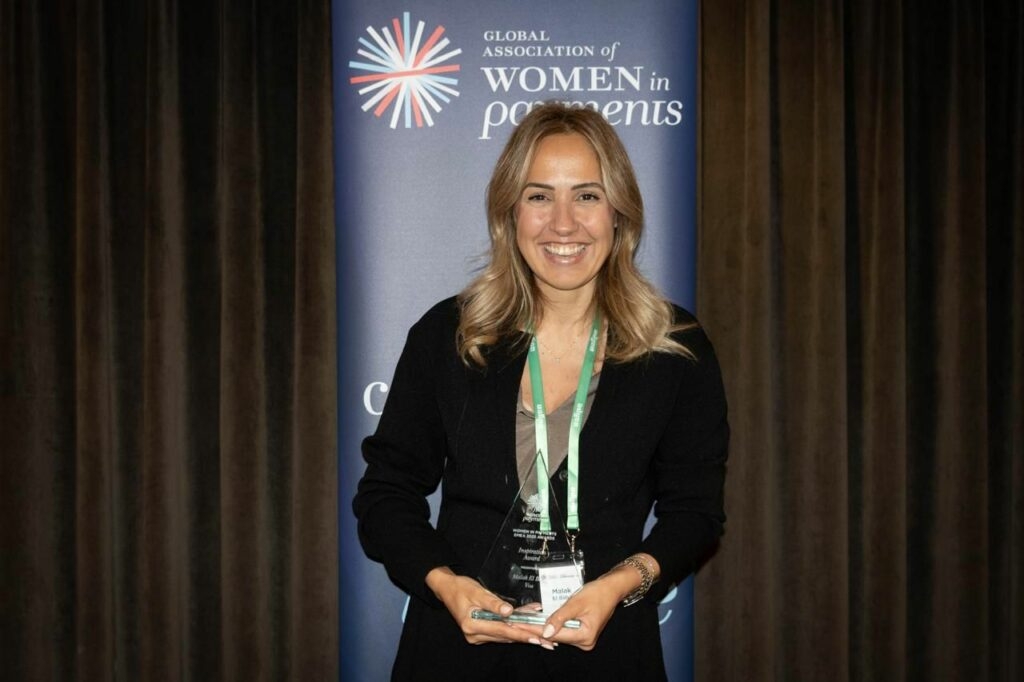 ملاك البابا تحصد جائزة " Inspiration Award " لمنطقة أوروبا والشرق الأوسط وإفريقيا