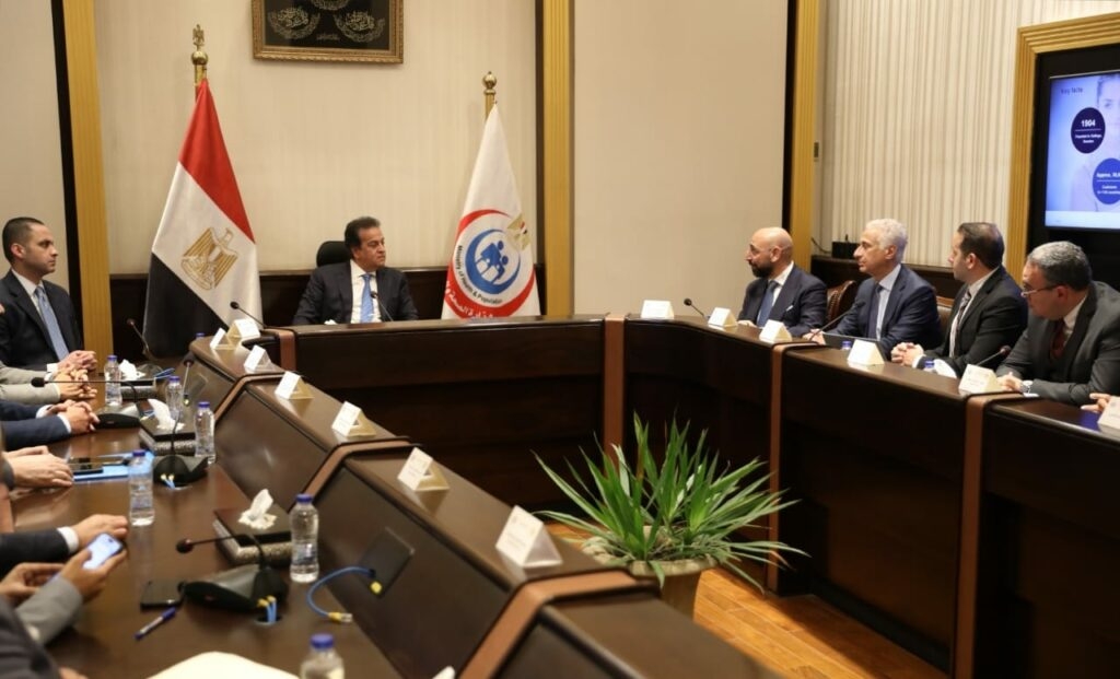 وزير الصحة يبحث مع رئيس «getinge» السويدية التعاون المشترك