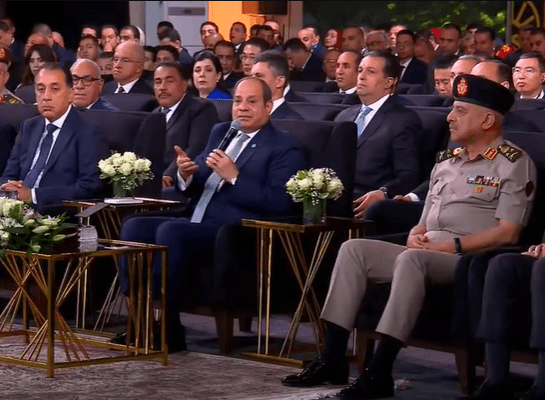 الرئيس السيسي: نحتاج إلى تحسين الثروة الحيوانية وإنشاء مصنع لإنتاج لبن الأطفال