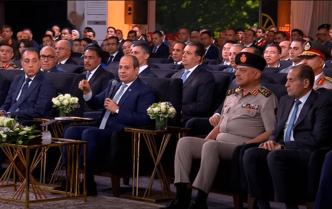السيسي: قيمة أراضي أسيوط كبيرة ولازم نستغلها كويس