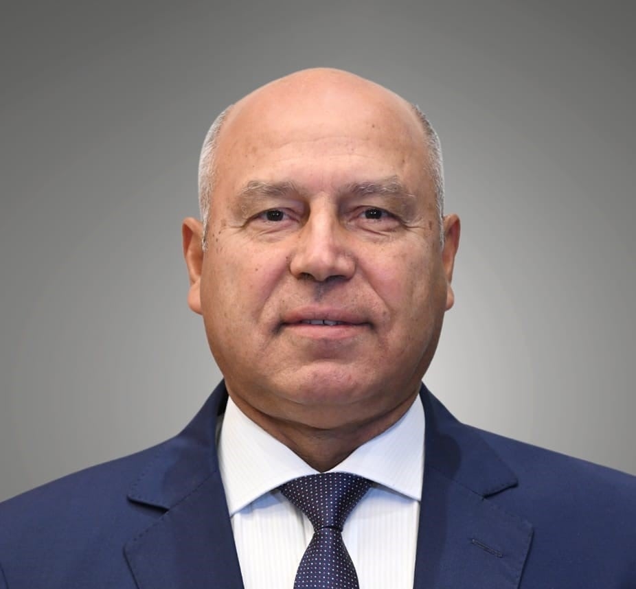 أحمد موسي: كامل الوزير يقطع زيارته لتركيا ويعود إلى مصر خلال ساعات لتفقد الطريق الإقليمي