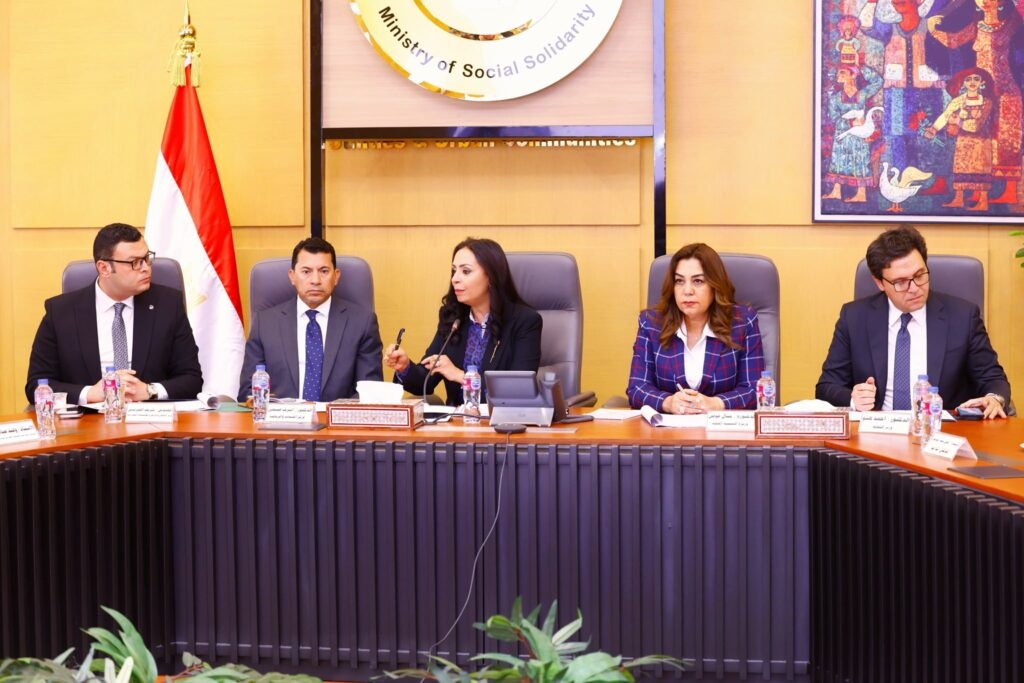 «برئاسة التضامن» .. مجموعة عمل وزارية تناقش مقترحات زيادة فصول الحضانات