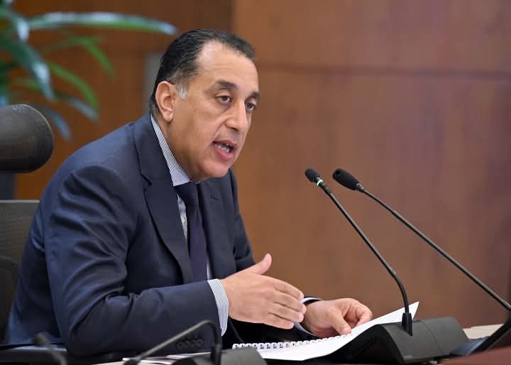 مجلس الوزراء يستعرض نتائج نشاط الرئيس خلال الأسبوع وافتتاحات المنطقة الاقتصادية لقناة السويس