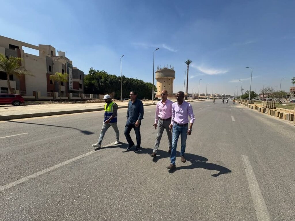 جهاز «القاهرة الجديدة»: بدء أعمال تطوير شارع التسعين الشمالي بالمدينة