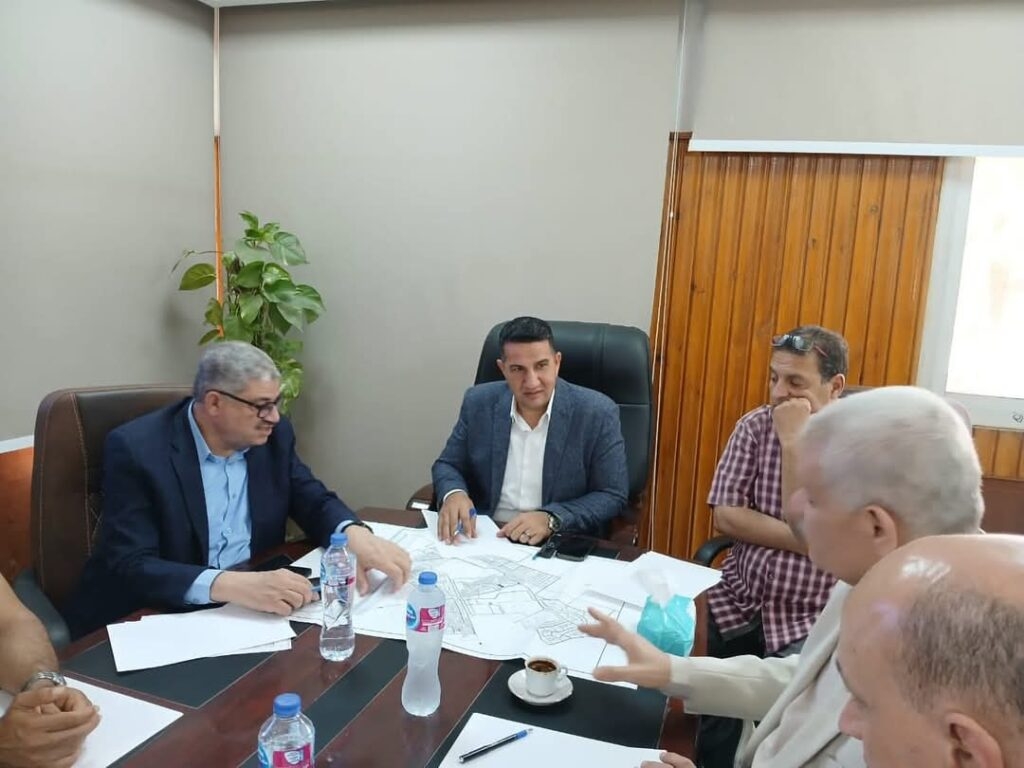 مسئولو «الإسكان» يتابعون موقف توفير القدرات الكهربائية لامتداد «بني سويف الجديدة»