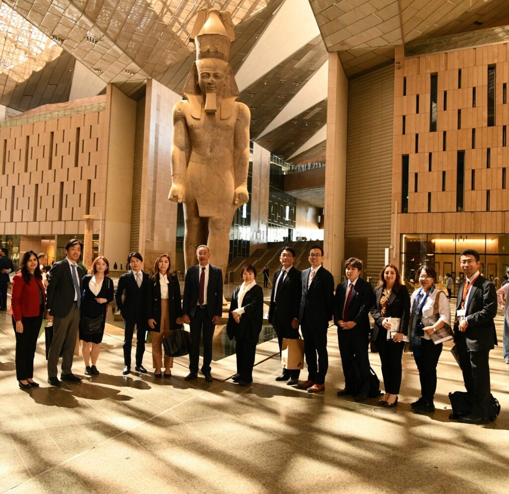 المتحف المصري الكبير يستقبل رئيس جمهورية جزر القمر ووزيرة التعليم والثقافة اليابانية