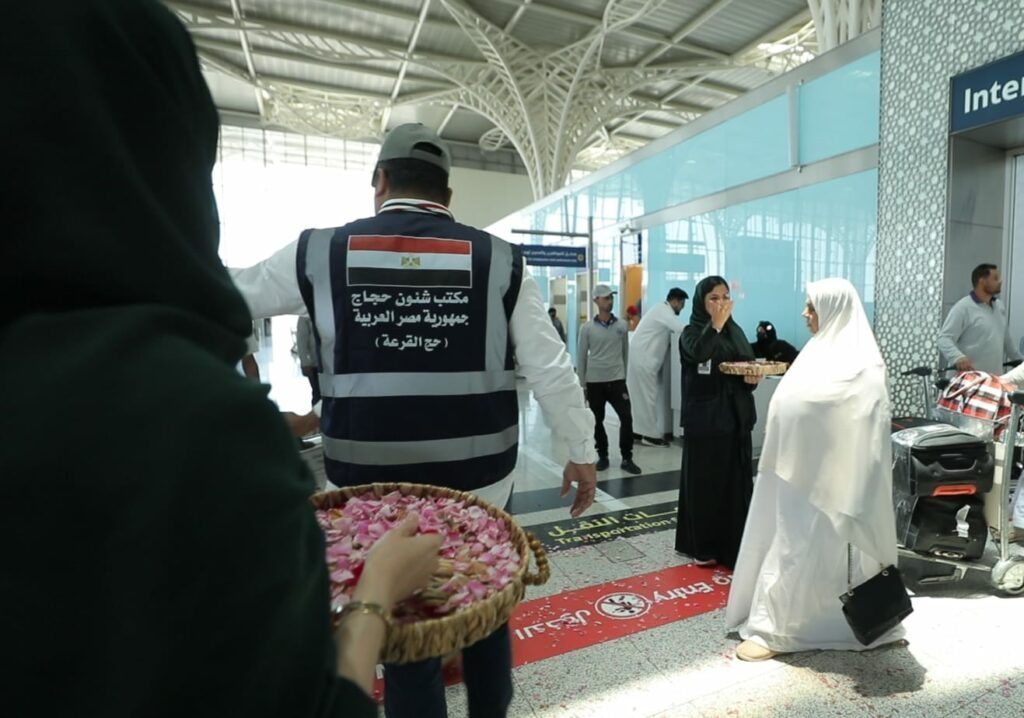رئيس بعثة الحج الرسمية: وصول 5540 حاجًا للمدينة المنورة واستمرار التفويج لمكة المكرمة (صور)