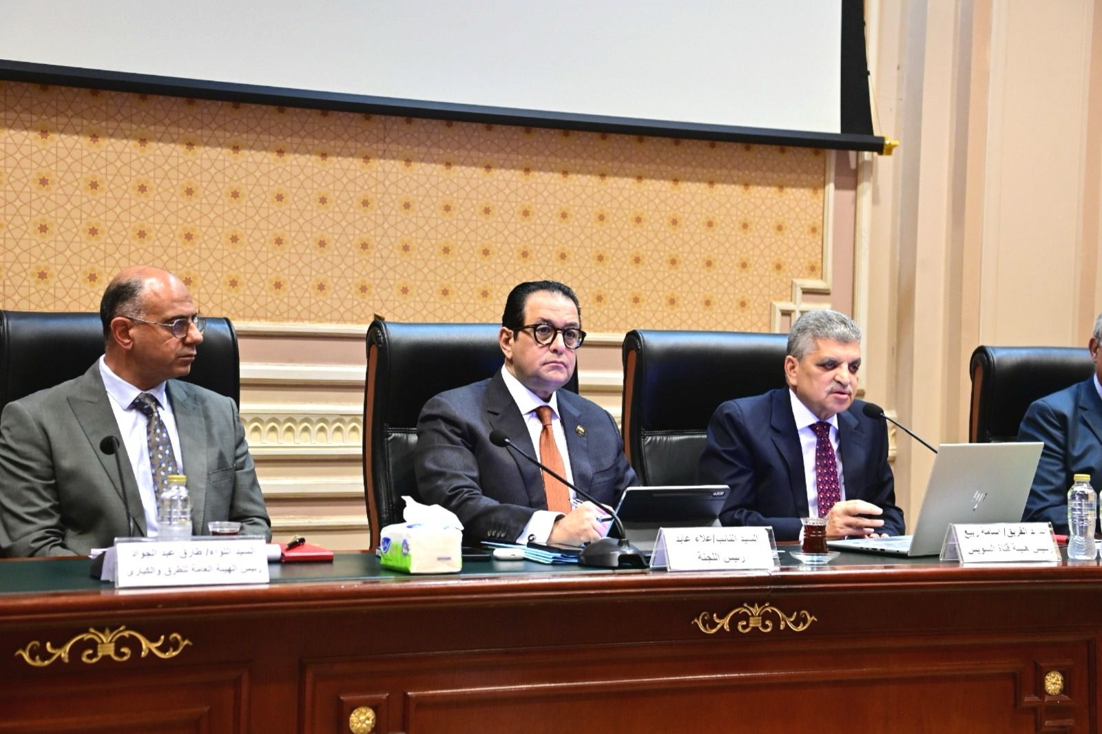 بإجمالي 567.8 مليار جنيه.. "نقل البرلمان" تناقش موازنة هيئة قناة السويس للعام المالى 26/25
