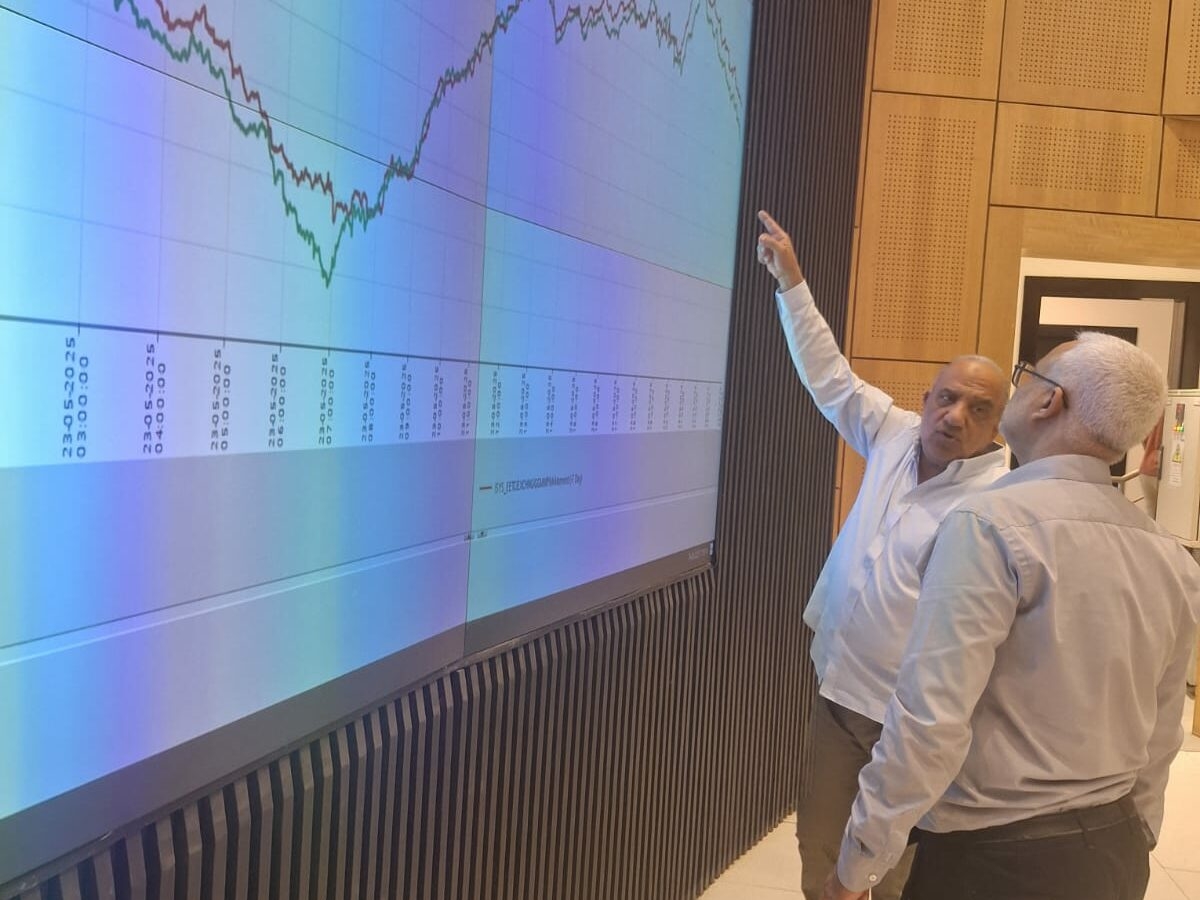 وزير الكهرباء يتفقد مركز التحكم القومي ويتابع جاهزية الشبكة الموحدة لمواجهة ارتفاع الأحمال بالصيف